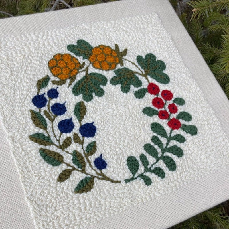 Lapin marjat -tuftattu taulu tarvikepaketti