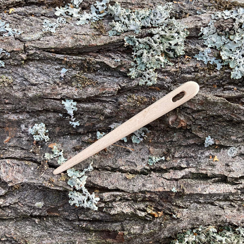 Puinen kinnasneula - Taito Shop Rovaniemi - Taito Lappi