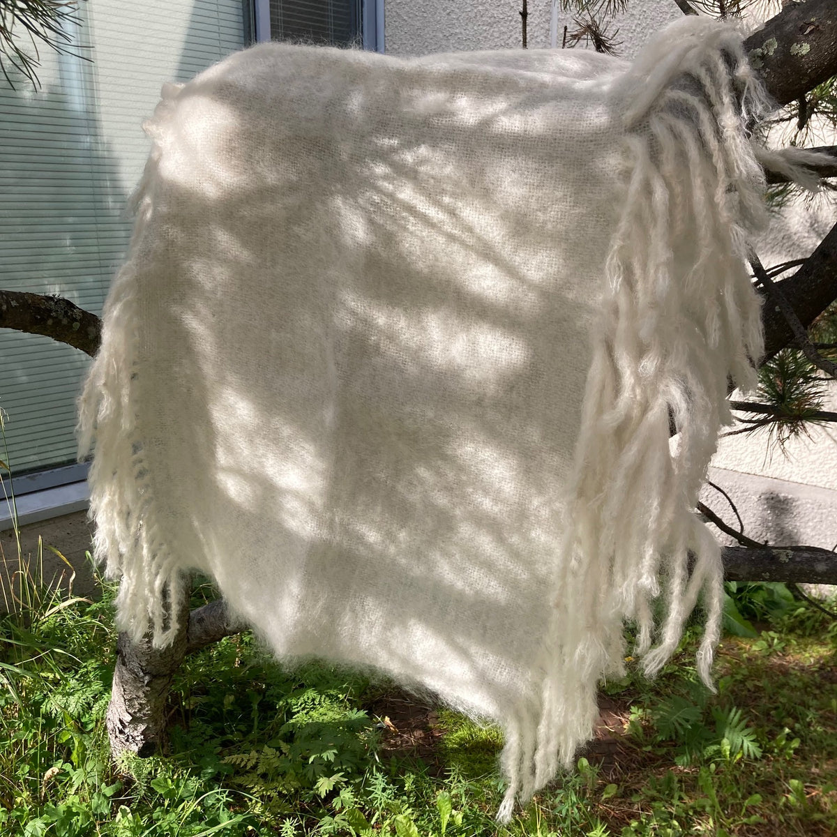 Karstattu mohair -huivi