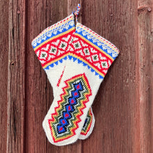 Lataa kuva Galleria-katseluun, Lapin lapaset - Taito Shop Rovaniemi - Taito Lappi
