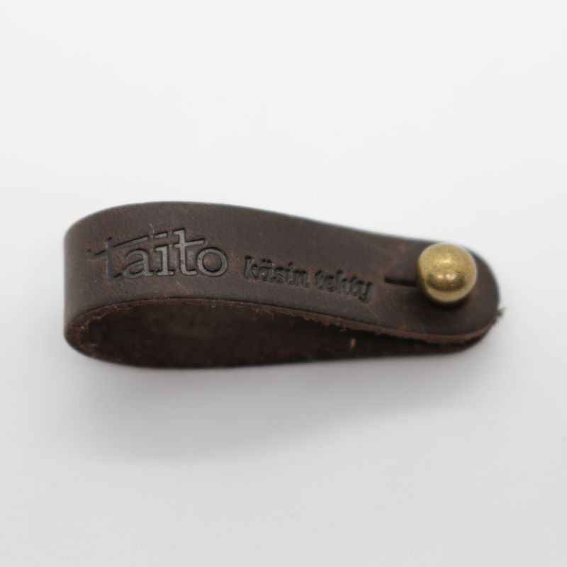 Taito käsin tehty -nahkamerkki - Taito Lappi -Taito Shop Rovaniemi